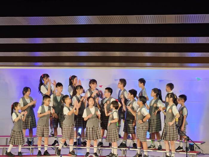 113學年度新北市西區英語歌曲歌謠競賽(高年級組_603)圖片