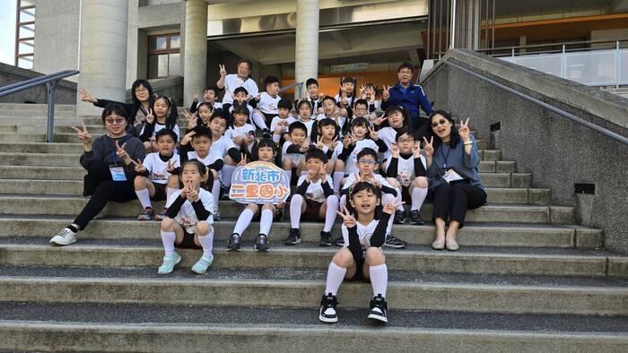 113學年度新北市西區英語歌曲歌謠競賽(低年級組_205)圖片